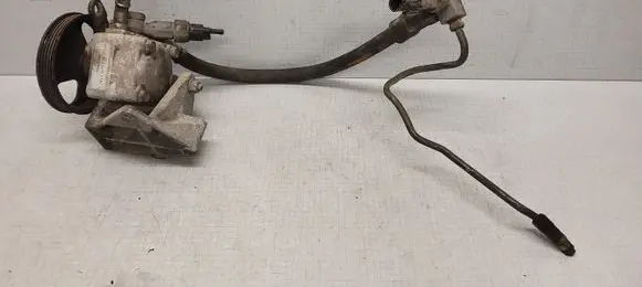 Nissan Almera N16 Power steering pump 7613955110