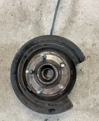 Jeep Grand Cherokee Rear wheel hub spindle/knuckle 