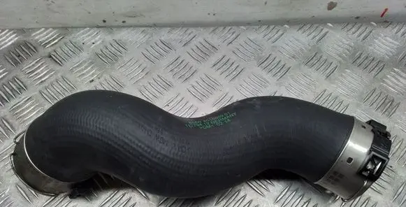 BMW 6 F06 Gran coupe Intercooler hose/pipe 851650901