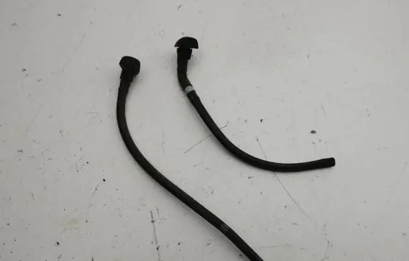 Mazda CX-7 Windshield washer spray nozzle 