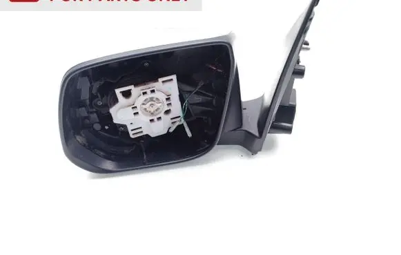 Isuzu D-Max Front door electric wing mirror E11026791
