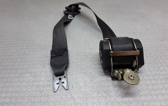 Renault Megane II Front seatbelt