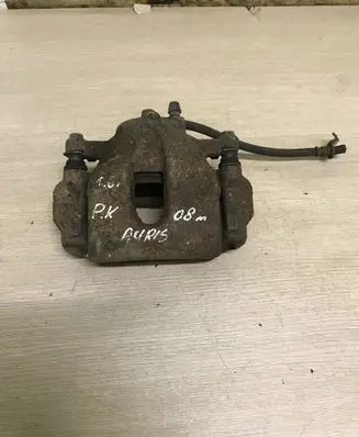 Toyota Auris 150 Front brake caliper