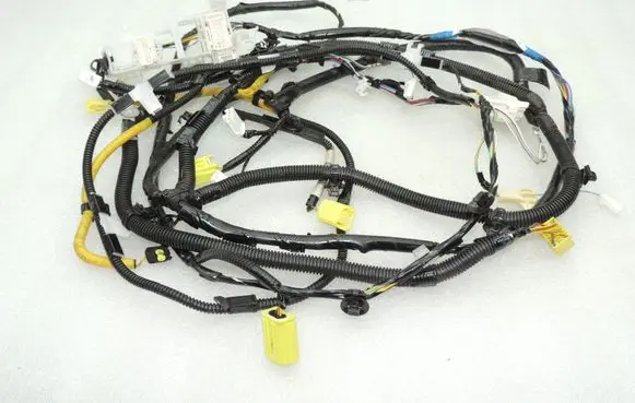 Toyota Avensis T270 Other wiring loom 8216205L40
