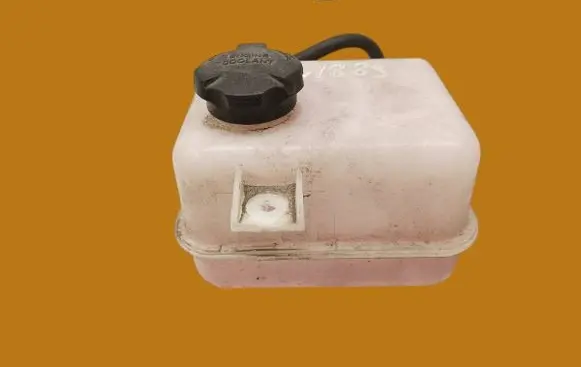 KIA Sportage Coolant expansion tank/reservoir 