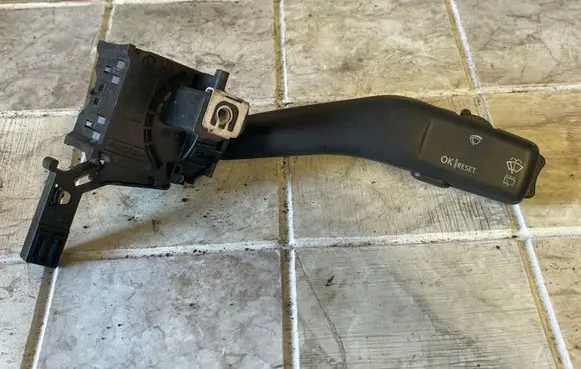Skoda Octavia Mk2 (1Z) Wiper control stalk 1K0953519A