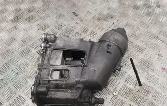 BMW 3 E90 E91 Oil filter mounting bracket 7797392