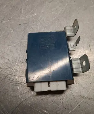 Toyota Hilux (N80, N90, N100, N110) Window wiper relay 8593089105 1650003041
