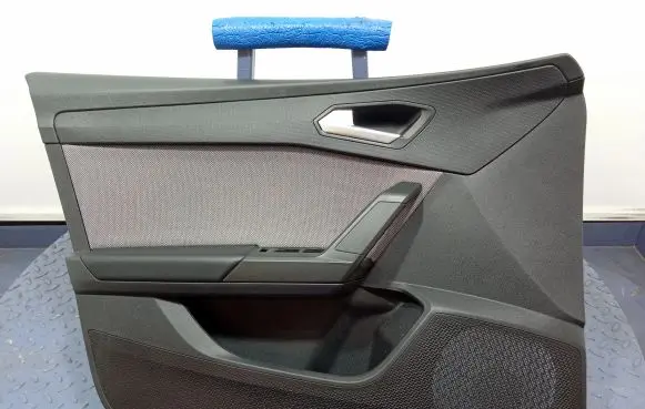 Nissan Atleon Door card panel trim set 5FA867011BJ