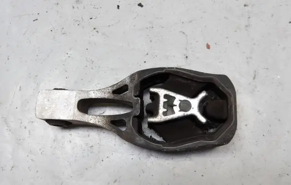 Opel Grandland X Engine mount bracket 9811786680