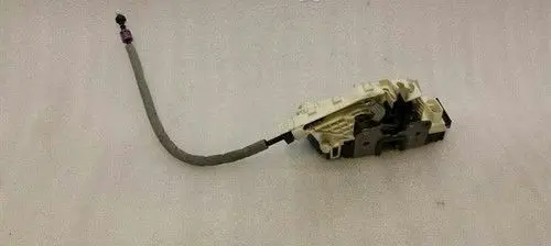 Mercedes-Benz E W212 Front door lock A2047303635