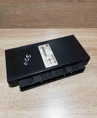BMW 5 E60 E61 Central body control module 9133144