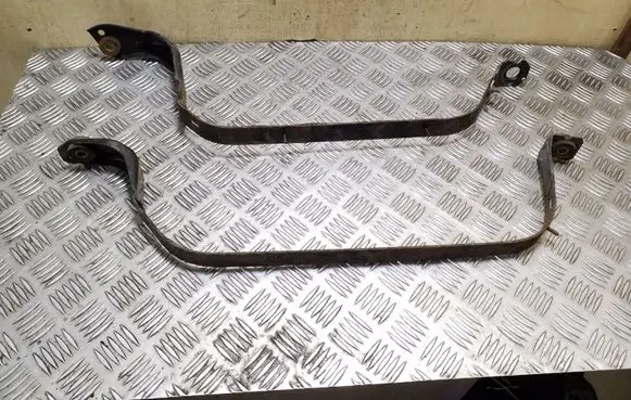 Audi A4 S4 B8 8K Fuel tank mounting bracket 