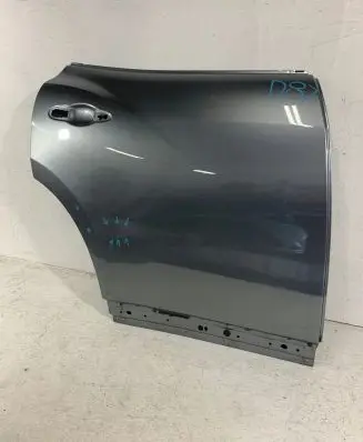 Maserati Levante Rear door