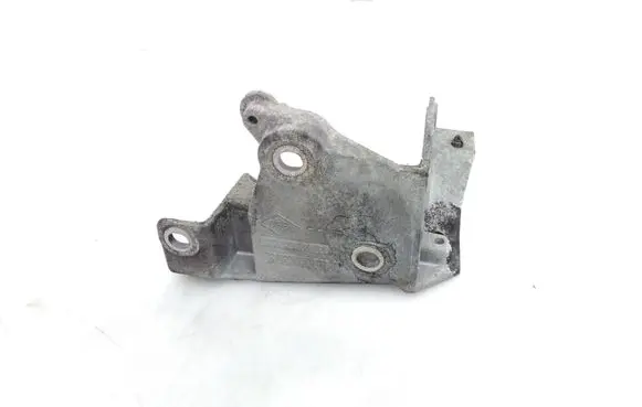 Nissan Navara D23 Engine mounting bracket 922377470R