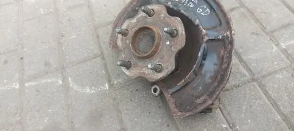 Toyota Avensis T270 Rear wheel hub