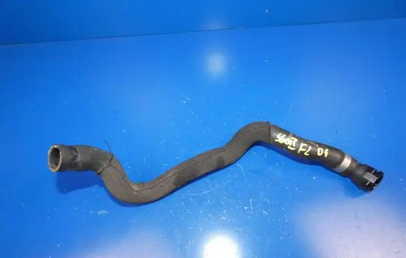 Volvo S60 Engine coolant pipe/hose