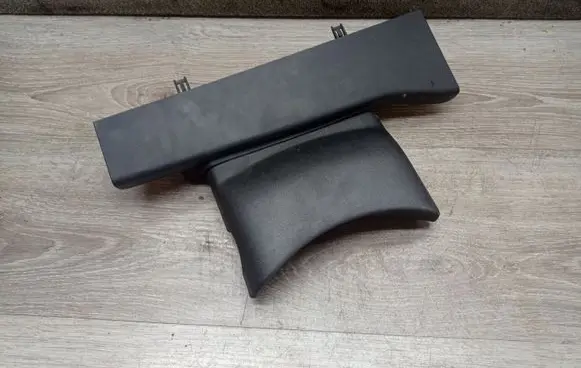 Volvo V70 Steering wheel column trim 30793442