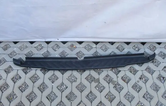 Nissan NP300 Rear bumper trim bar molding 850644KJOA