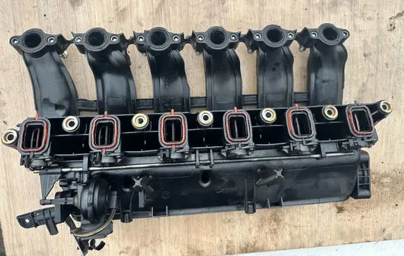 BMW X5 E53 Intake manifold 7790701