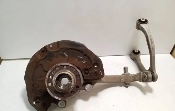 Mercedes-Benz EQC Front wheel hub