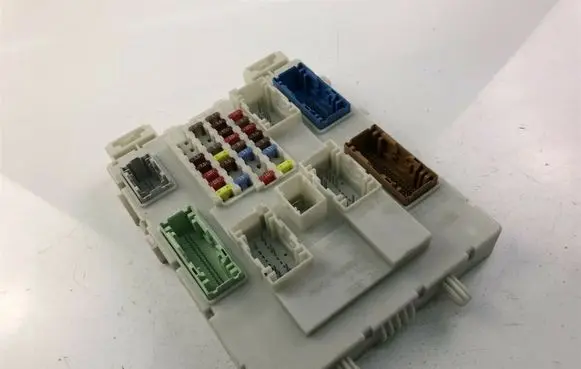 Volvo V40 Fuse box set 31453132 K1103