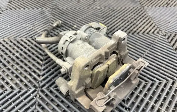 Volvo XC90 Rear brake caliper 31445758