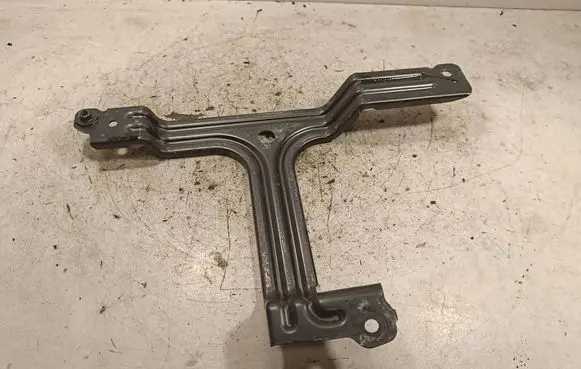 Opel Insignia B Battery bracket 84213684