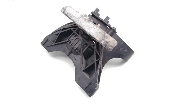 Citroen Berlingo Engine mount bracket