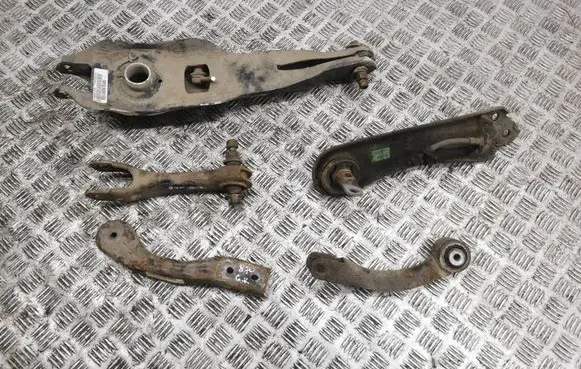 Jeep Cherokee Rear upper control arm/wishbone