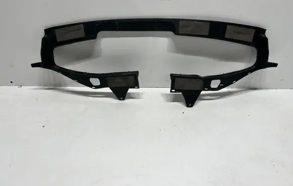 Porsche Macan (95B) Rear bumper lower part trim 95B807883
