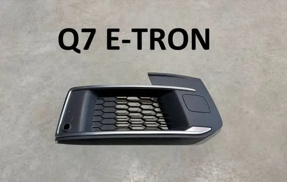 Audi Q7 4M Front fog light trim/grill 4M0807682AE 4M0807241C