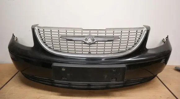 Chrysler Grand Voyager IV Front bumper