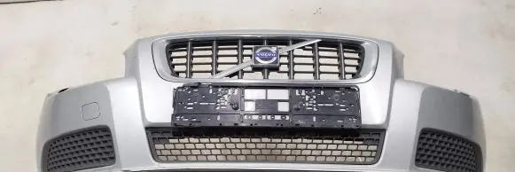 Volvo V70 Front bumper 30678623