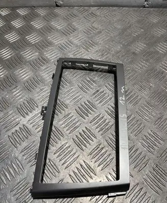 Toyota Avensis T270 Radio/GPS head unit trim 5540505240
