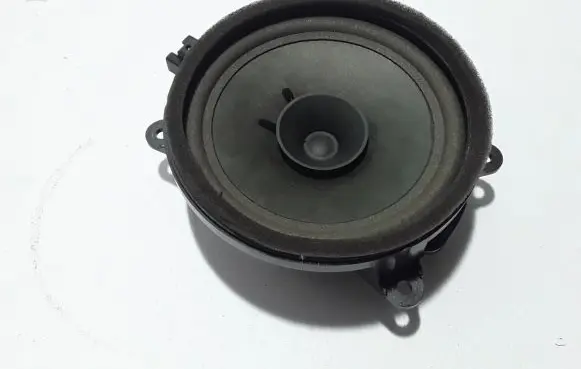 Volvo C40 Rear door speaker 32265248