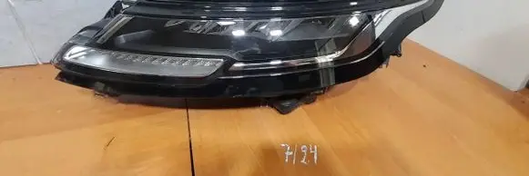 Land Rover Range Rover Evoque L551 Headlight/headlamp
