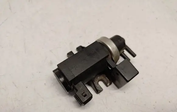 BMW 3 E46 Valve vacuum 2247906 11742247906 11747796634