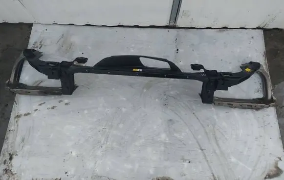 Jaguar XE Radiator support slam panel