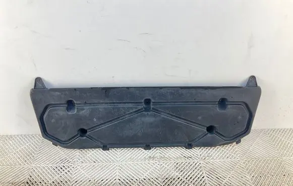 Volkswagen Tiguan Front bumper skid plate/under tray 5N0805915