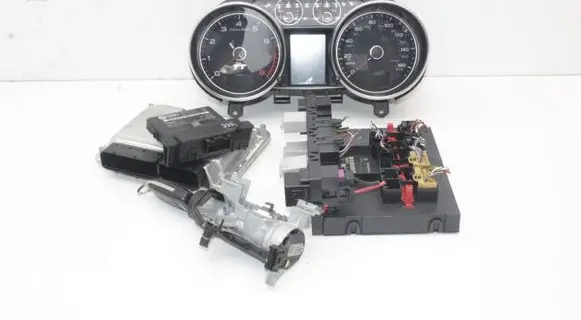 Audi TT TTS Mk2 Engine ECU kit and lock set 022906032HH 0261201449