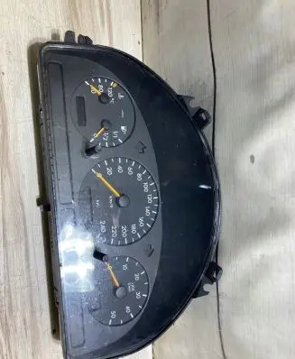 Mercedes-Benz ML W163 Speedometer (instrument cluster) A16354095111