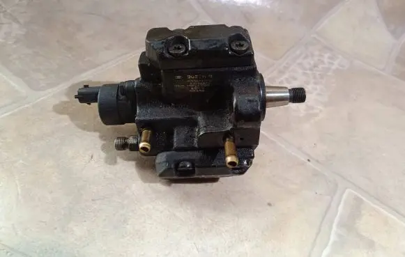 Fiat Stilo Fuel injection high pressure pump 0445010007