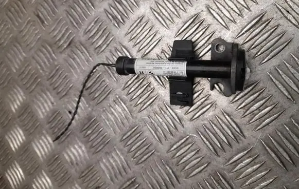 BMW 7 G11 G12 Pedestrian airbag 7347406