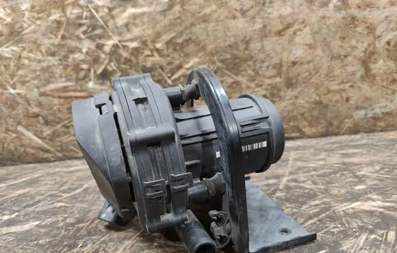 Maserati Quattroporte Secondary air pump 181197