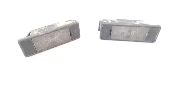 Citroen C4 I Number plate light 153012