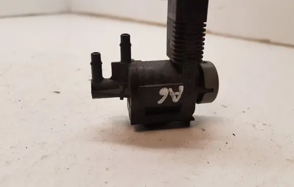 Audi A6 S6 C6 4F Vacuum valve 1J0906283C
