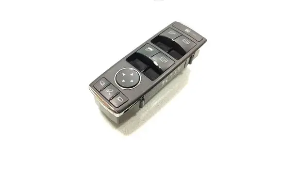 Mercedes-Benz C W204 Electric window control switch A2048703558 03139401