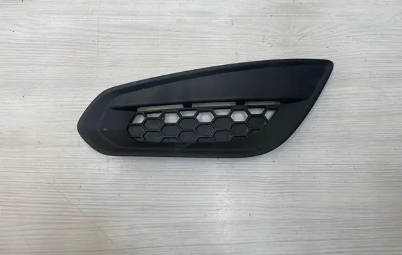 Volvo S60 Front bumper lower grill 31294129