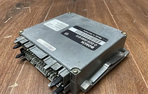Mercedes-Benz S W140 Engine control unit/module 1405450432 A1405450432 0205000011